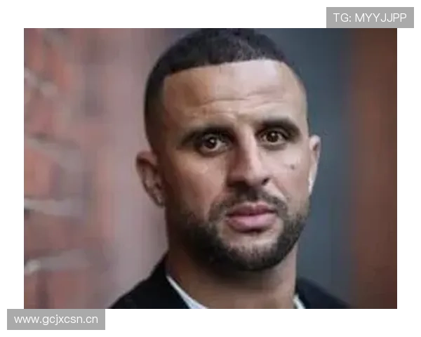 凯尔·沃克：从速度型边卫到防守核心的角色跃迁解析