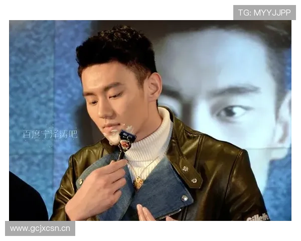 刷到宁泽涛那张私厨聚会照，我只盯着桌上那盘海鲜价签看了三遍，心在滴血