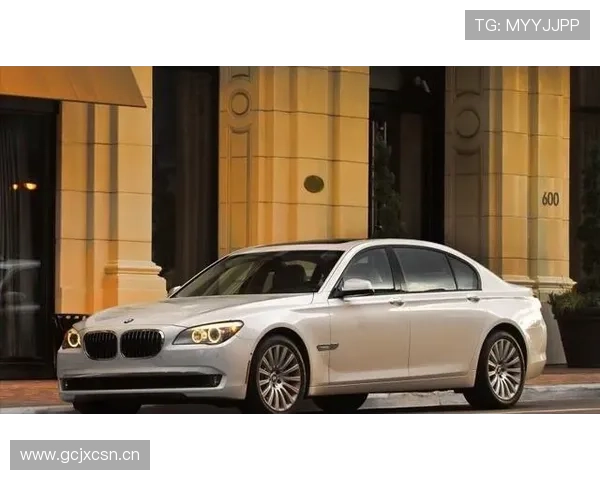 吴向东家里那辆豪车停满地下室，邻居都忍不住多看两眼！